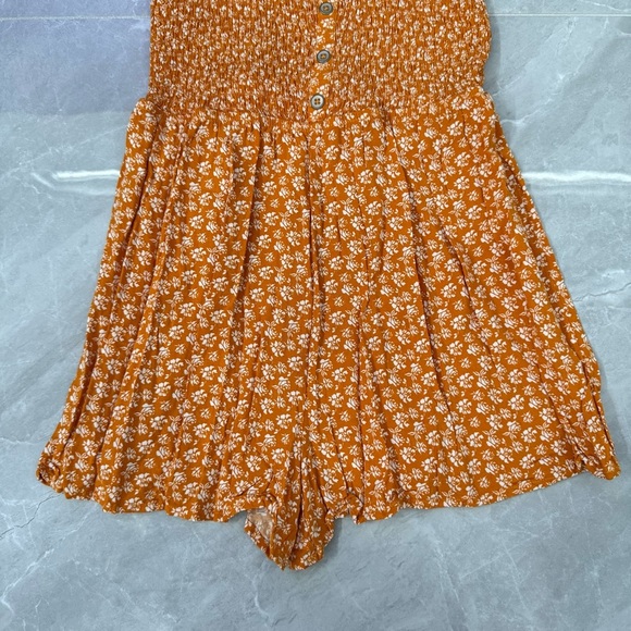 Women’s Wild Fable Target Floral Spaghetti Strap Romper Jumpsuit Medium - Picture 6 of 16